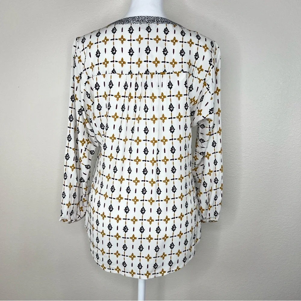 DR2 Ivory Geometric Dotted Southwestern Aztec V-Neck 3/4 Sleeve Tassel Top NWT - Picture 7 of 13